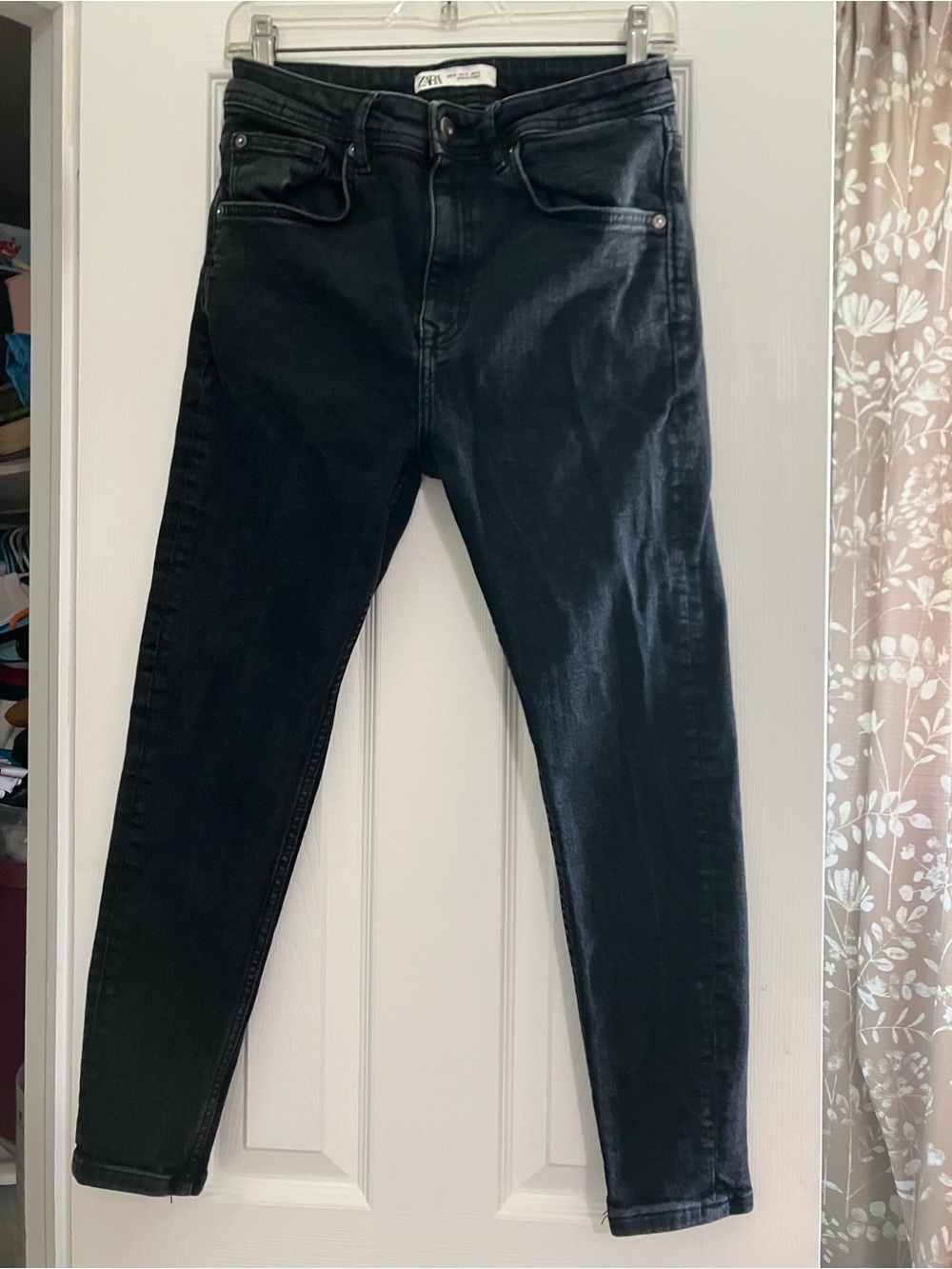 Zara Black Ankle Skinny Jeans